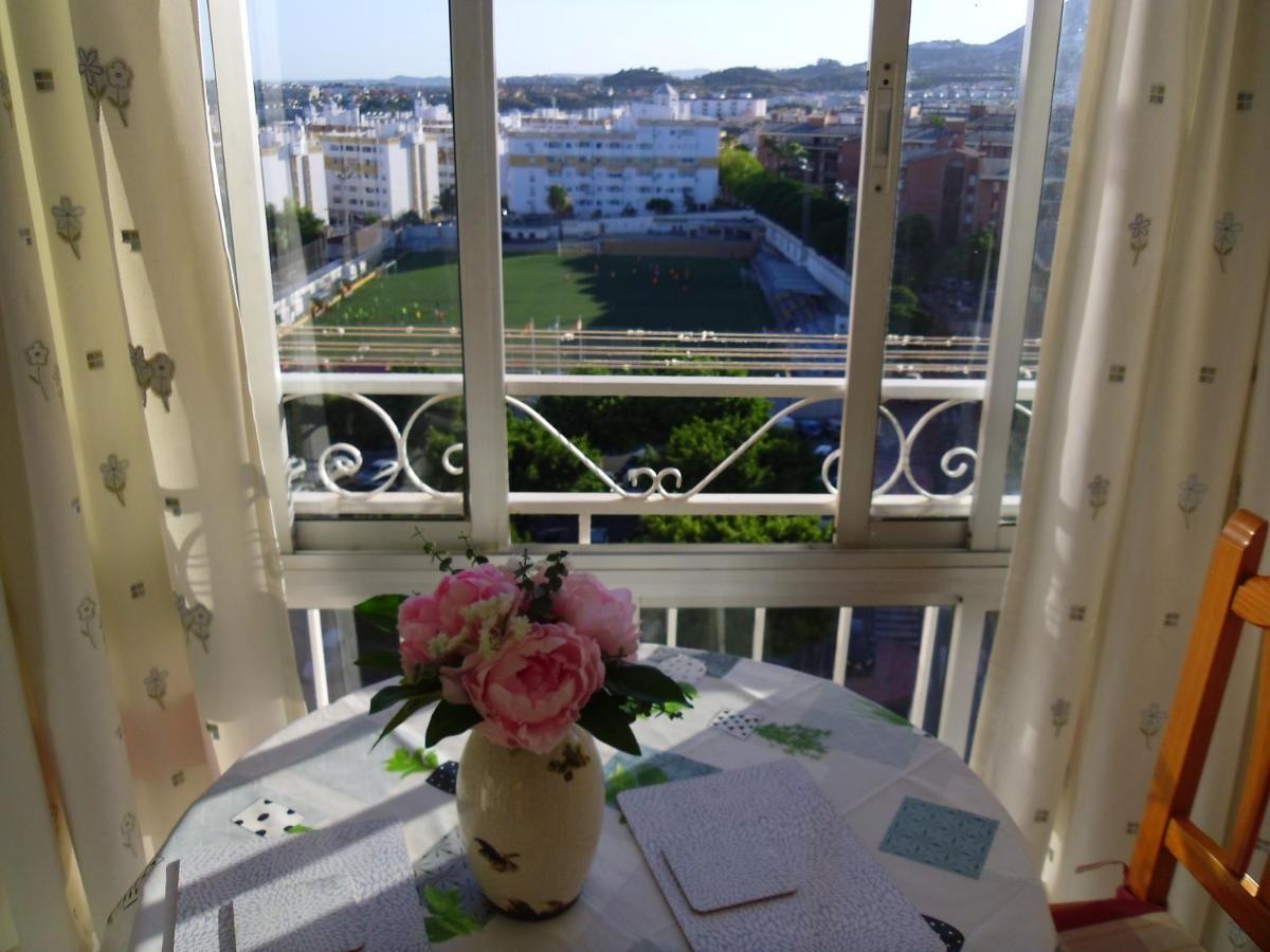 Apartment Sunny In Piscis Building